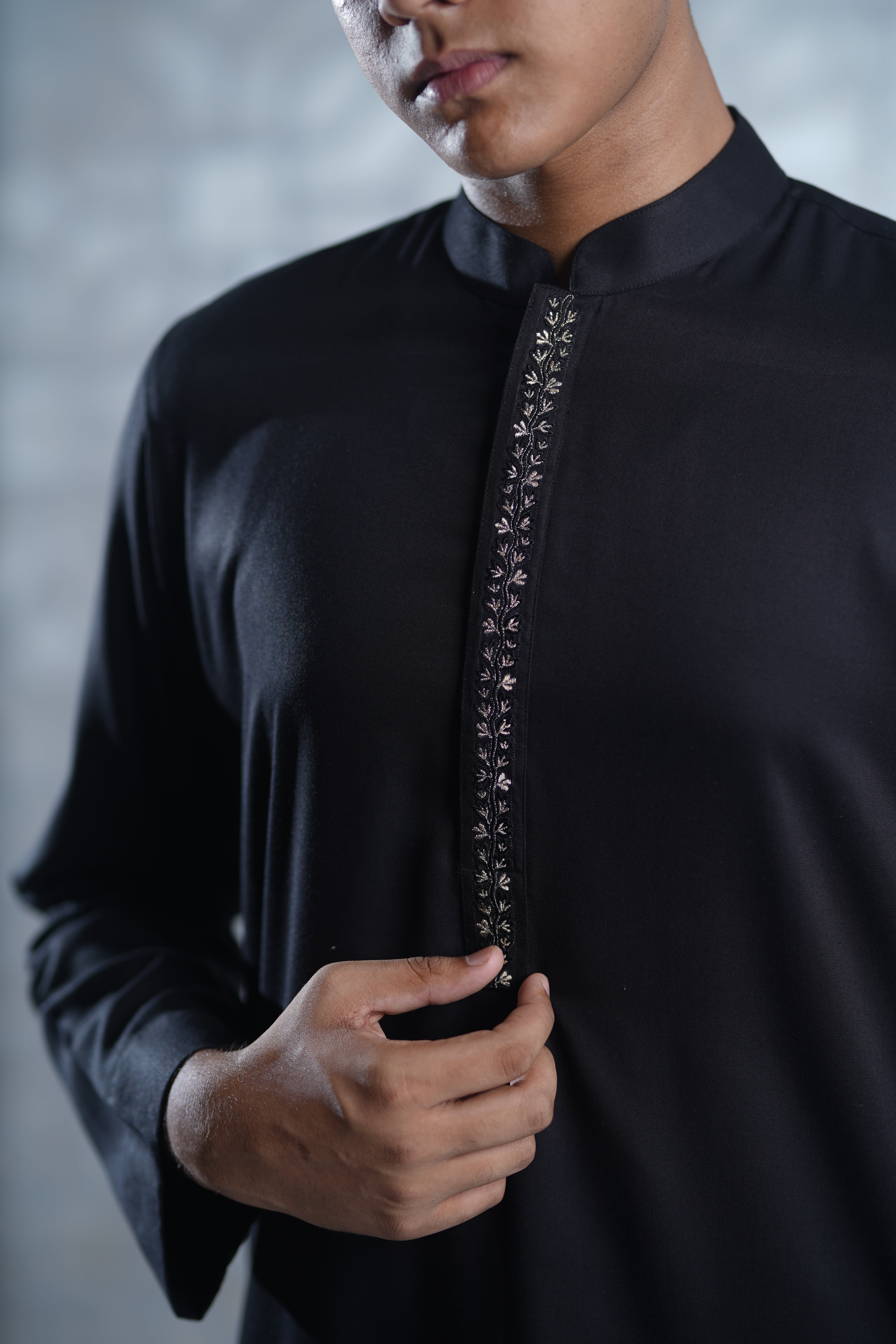 Sarafaraz Black Panjabi