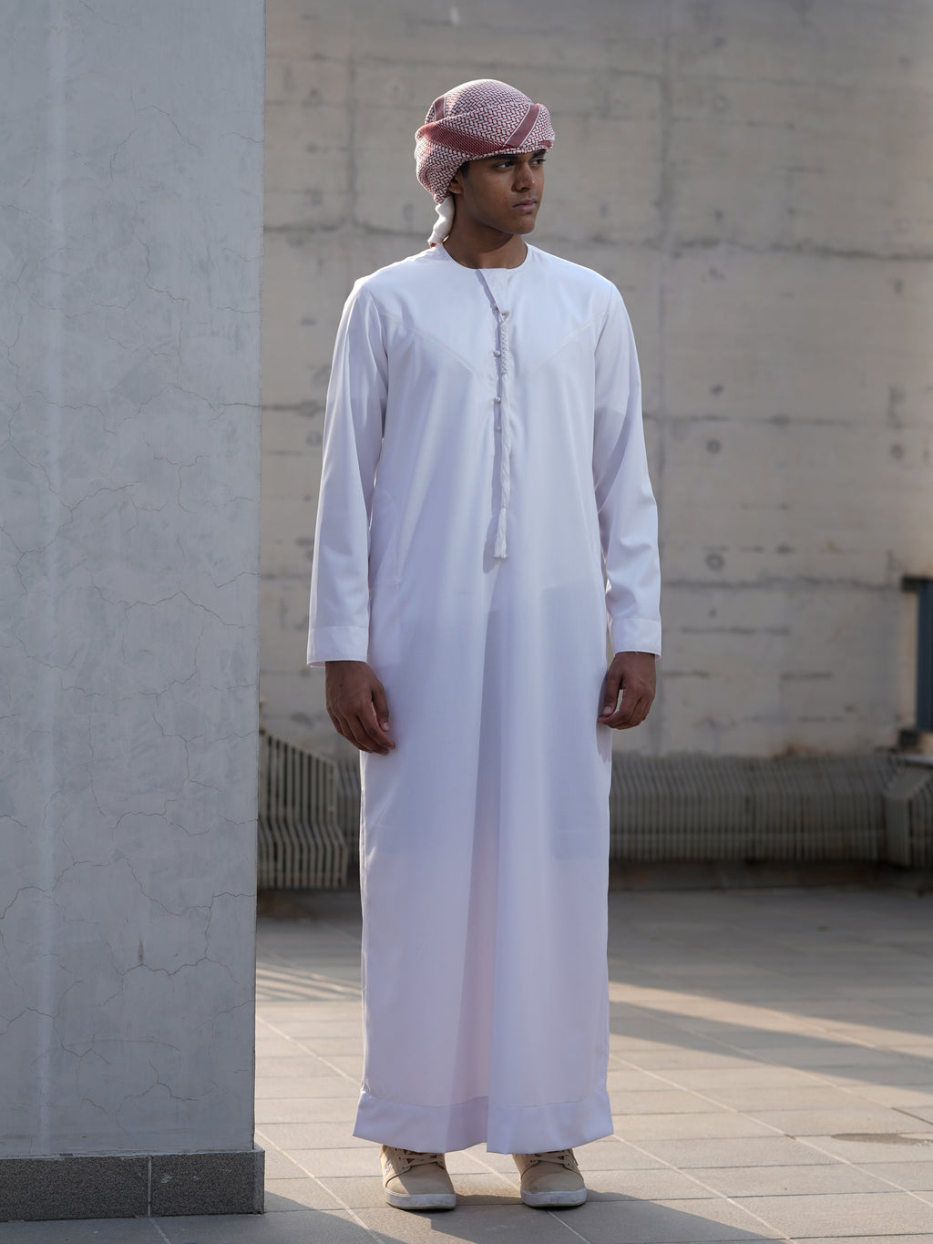 Emirati White Kandura