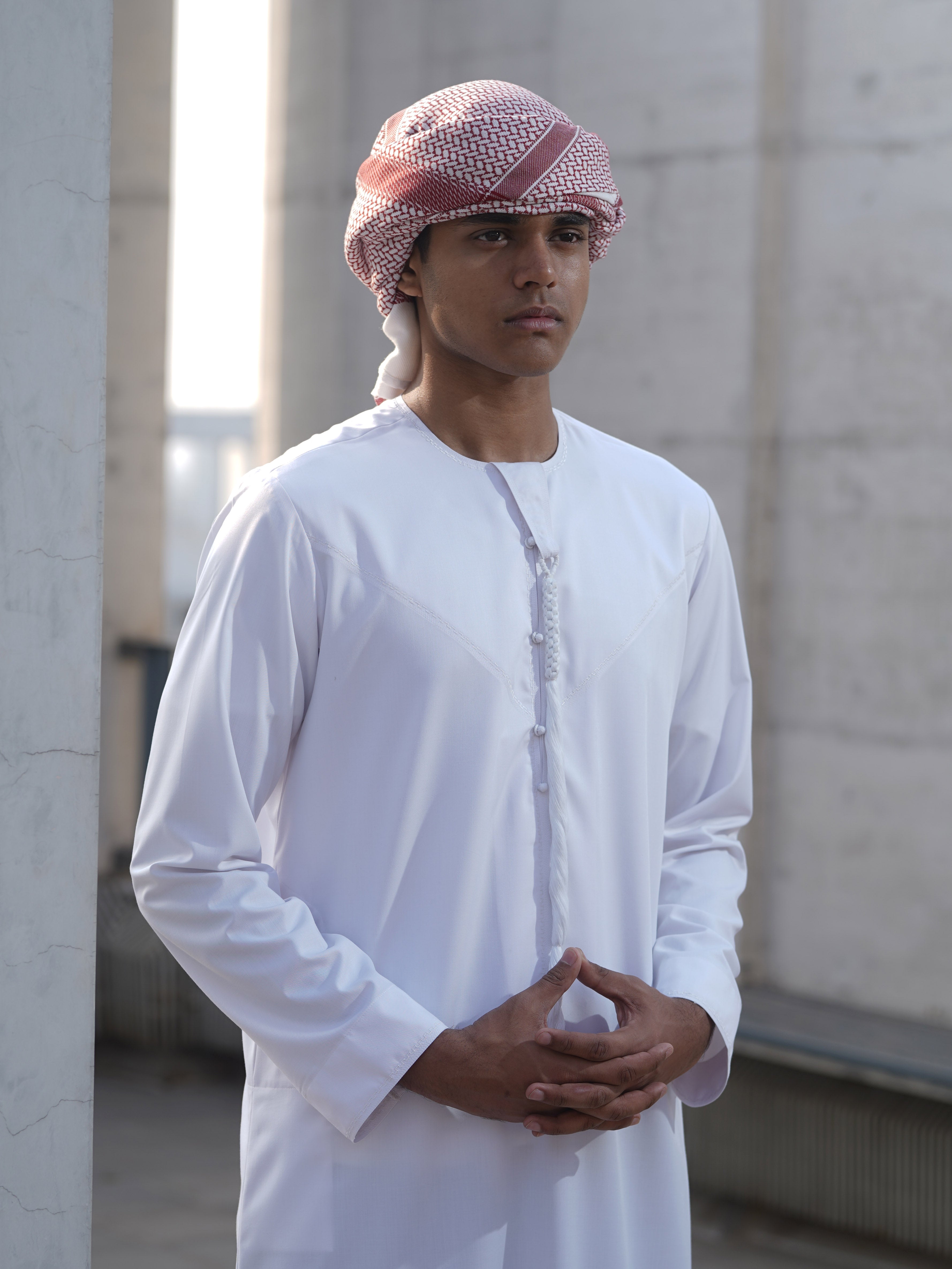 Emirati White Kandura