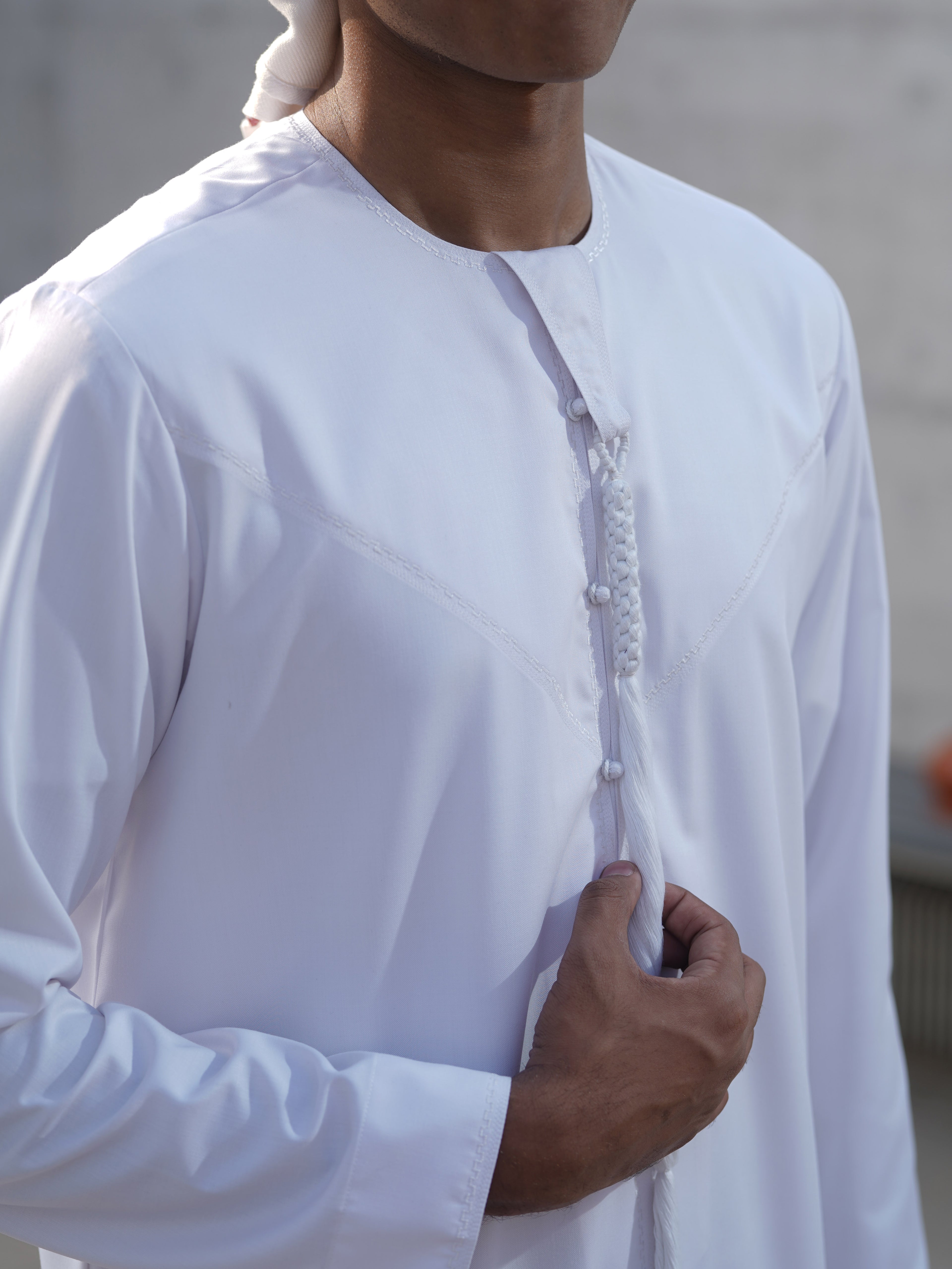 Emirati White Kandura